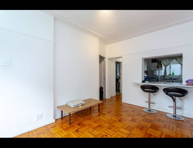 1 BEDROOM APARTMENT FOR SALE IN RONDEBOSCH